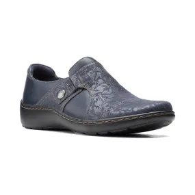 CLARKS WOMEN'S CORA POPPY NAVY COMBO SLIP-ON