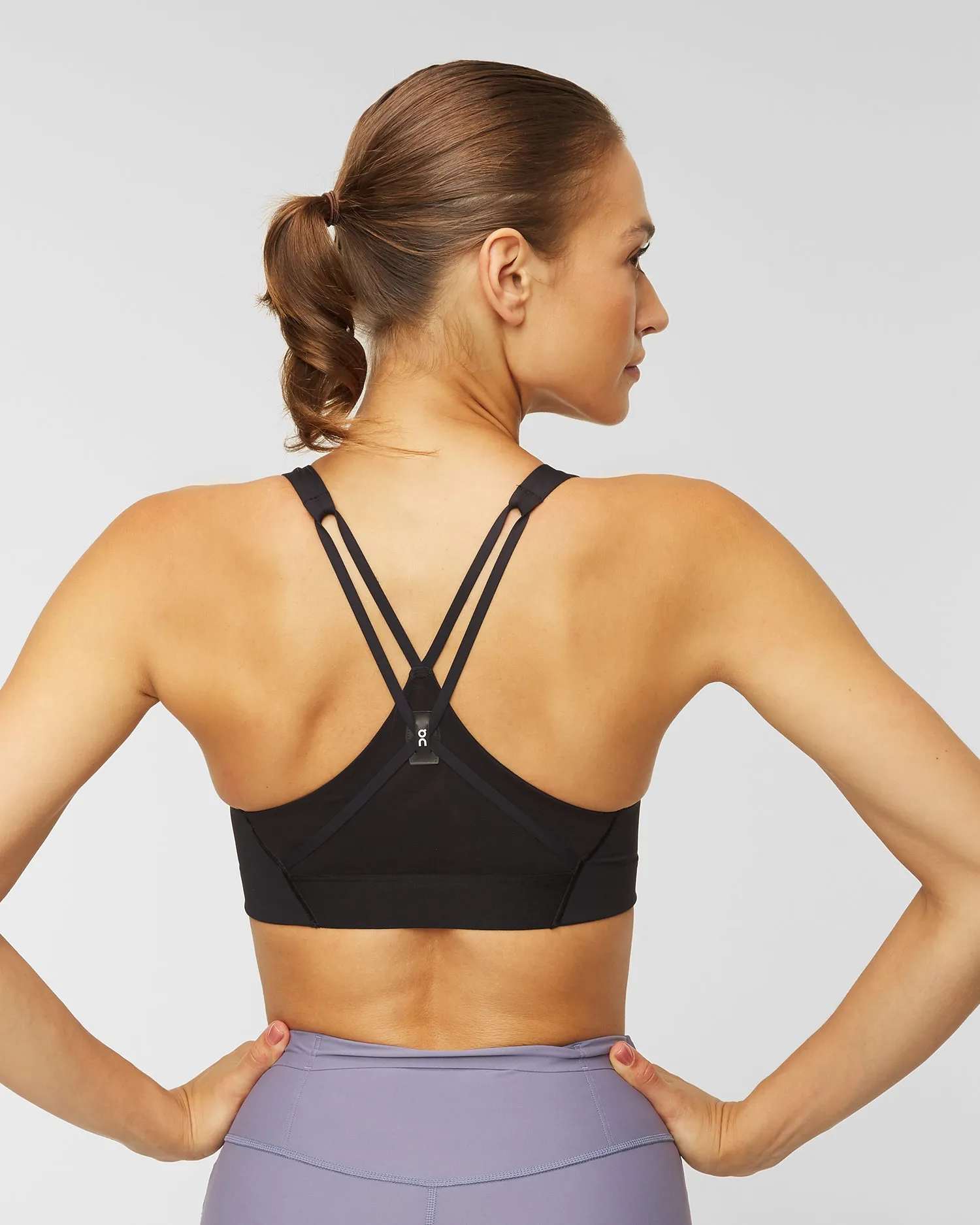 ON RUNNING ACTIVE BRA 28800731-black